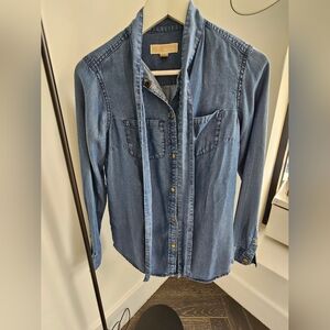 Michael Kors blouse Size Small